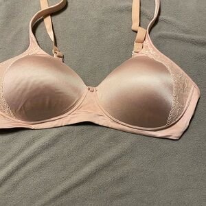 Bali Soft Pink Lace Accent Bra